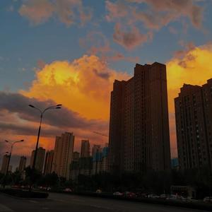 欧美18Vⅰdeos初次摘花
