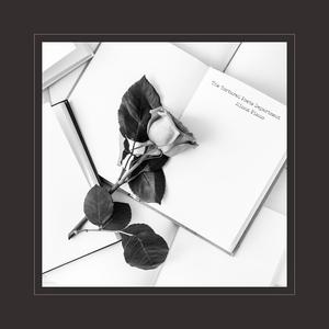 一个吃奶两个添麻逼
